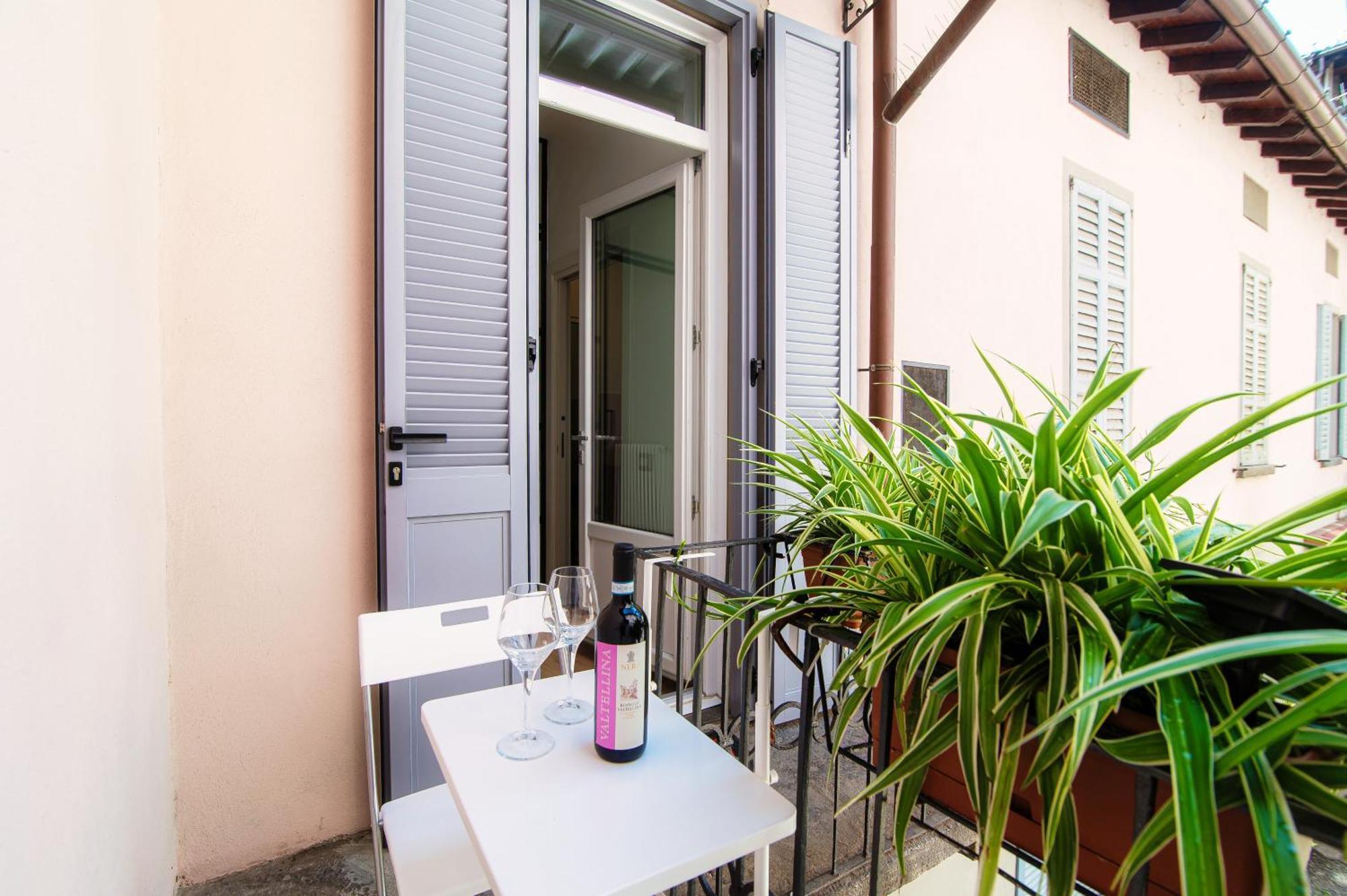 Casa Giulini - The House Of Travelers Apartment Como Exterior photo